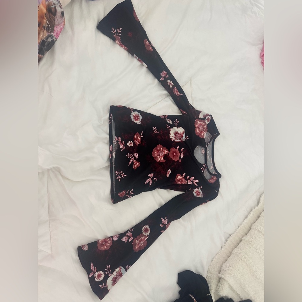 Floral Bell Sleeve Top